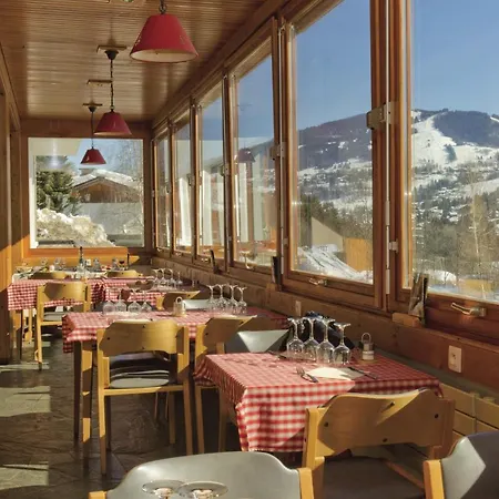 Exhilarating Les Du Prariand- 2 For 5 People Apartment