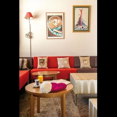 Exhilarating Les Du Prariand- 2 For 5 People Megève