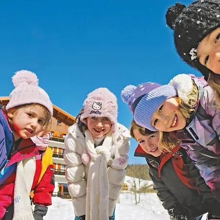 Apartment Exhilarating Les Du Prariand- 2 For 5 People Megeve